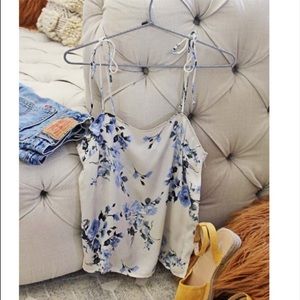 BRAND NEW! Nico Floral Tank